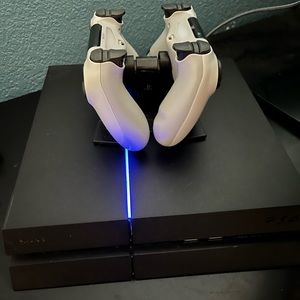 PS4 Console